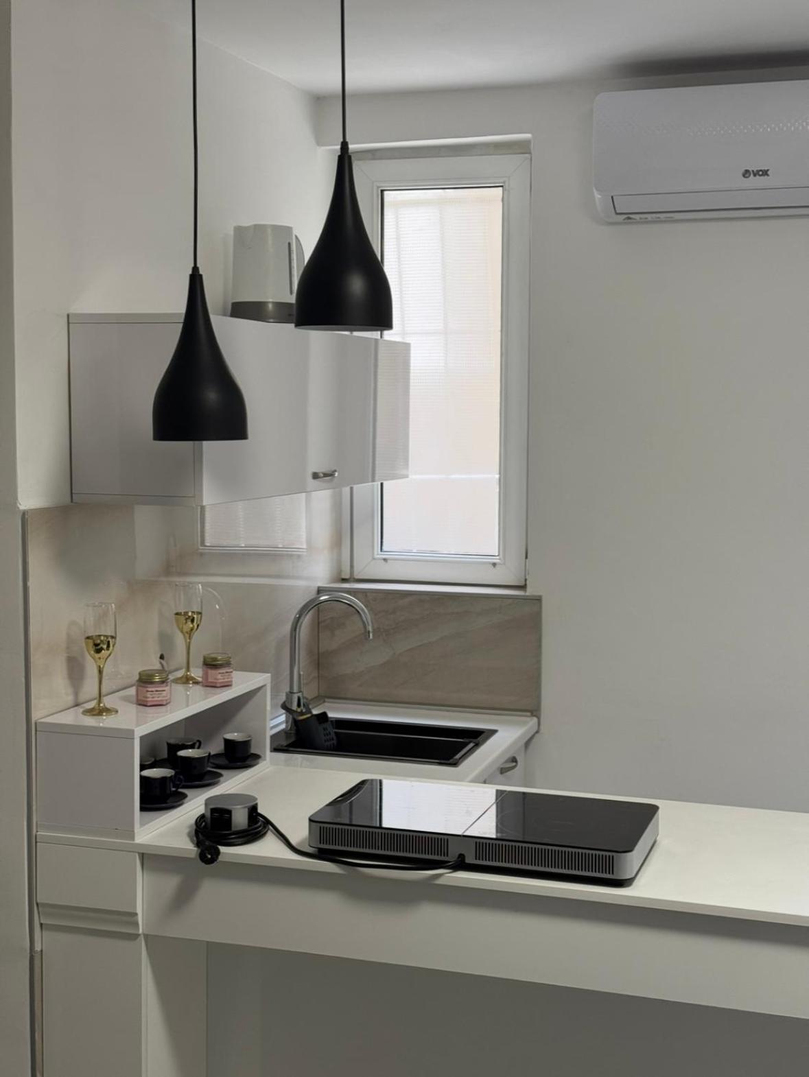 Alexandar13 Apartment Белград Екстериор снимка